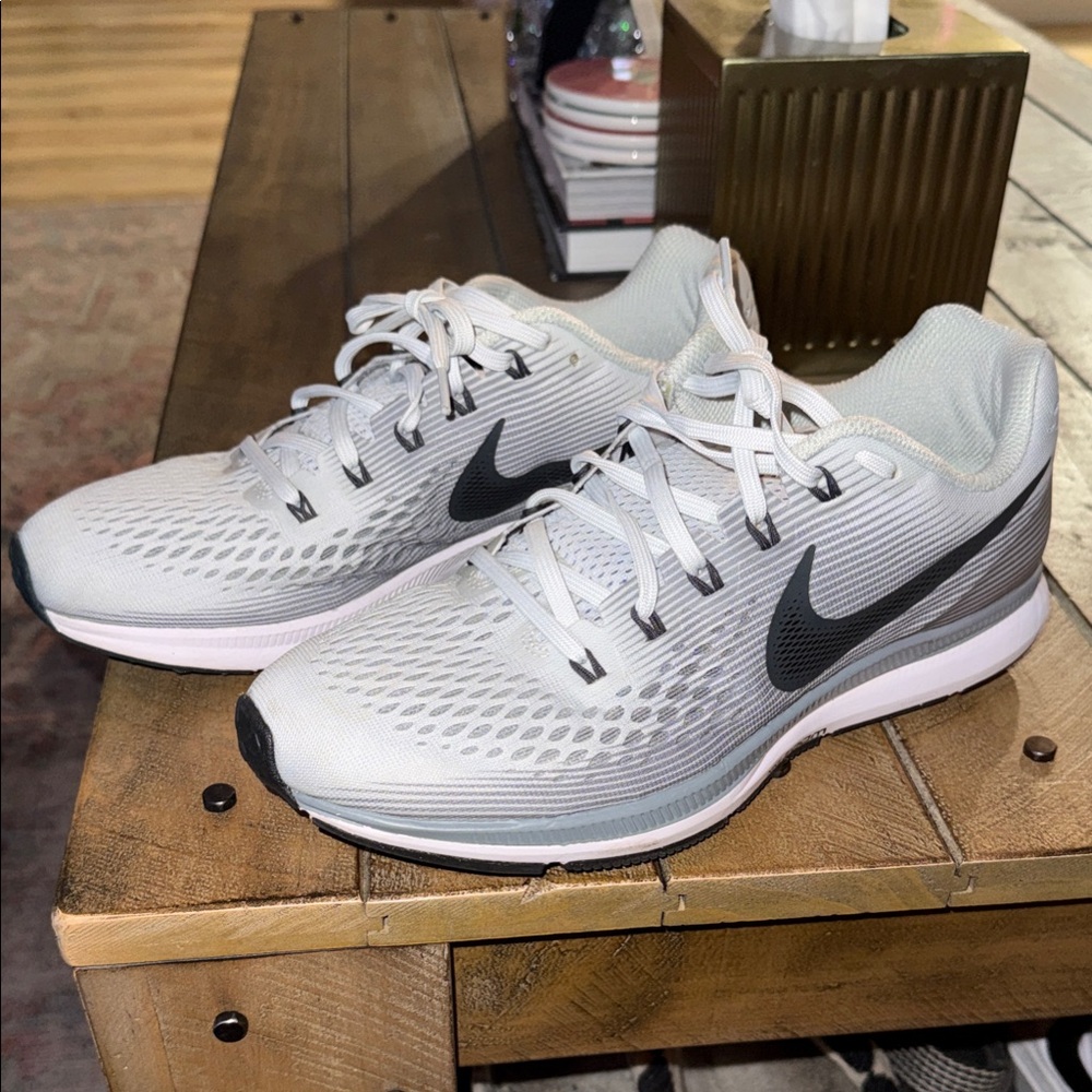 Nike Zoom Athletic Sneakers